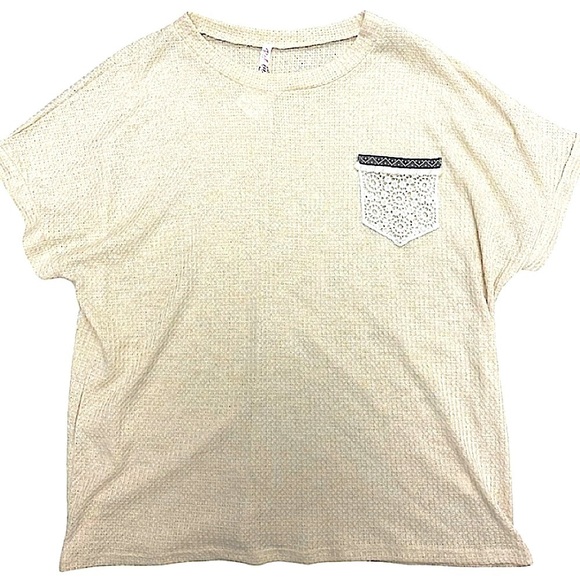 CROOKED MEADOW BOUTIQUE Short Sleeve Lace Pocket Shirt - Size Large - Picture 3 of 3